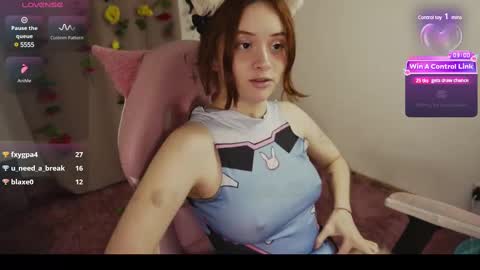 Snapshot of mollysb_05 chatting on 03.07.25 mollysb_05 online show from 03.07.25