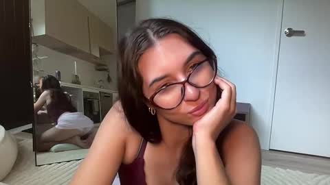 Molly online show from 03.16.26