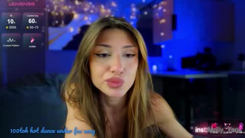 Molly online show from 10.17.25