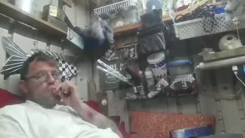 Snapshot of molotovfoxtail chatting on 01.08.26 Molotovfoxtail online show from 01.08.26