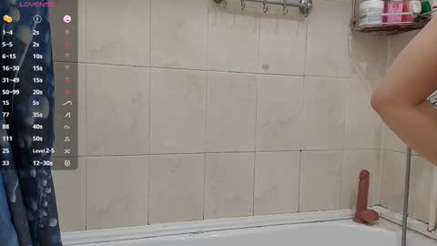 Snapshot of moltenpeach chatting on 03.14.26 Hermina online show from 03.14.26