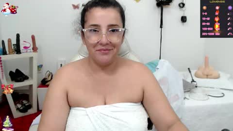 Snapshot of mom_17 chatting on 01.09.26 Celeste online show from 01.09.26