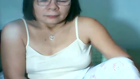 Snapshot of mombastic55 chatting on 07.22.26 mombastic55 online show from 07.22.26