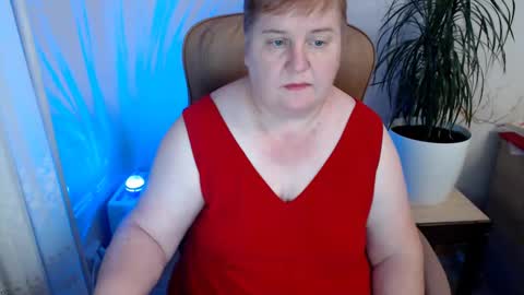 Snapshot of mommy99x chatting on 12.27.24 Mommy99X online show from 12.27.24