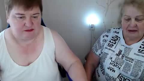 Snapshot of mommy99x chatting on 03.02.25 Mommy99X online show from 03.02.25