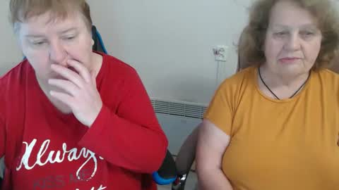 Snapshot of mommy99x chatting on 01.07.26 Mommy99X online show from 01.07.26