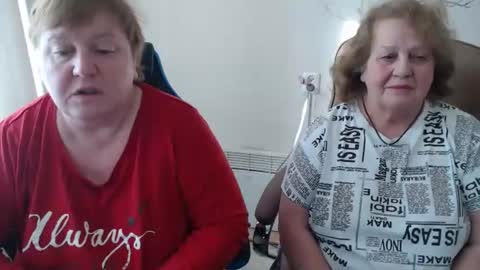 Snapshot of mommy99x chatting on 02.02.26 Mommy99X online show from 02.02.26