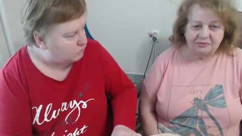 Snapshot of mommy99x chatting on 02.05.26 Mommy99X online show from 02.05.26