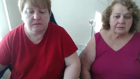 Snapshot of mommy99x chatting on 02.09.26 Mommy99X online show from 02.09.26