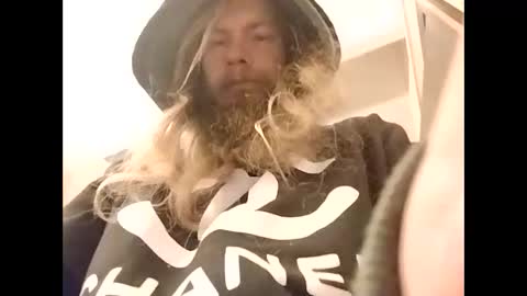 Snapshot of mommyissues2386 chatting on 02.07.25 Richard Sheridan online show from 02.07.25