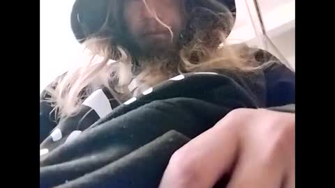 Snapshot of mommyissues2386 chatting on 02.08.25 Richard Sheridan online show from 02.08.25