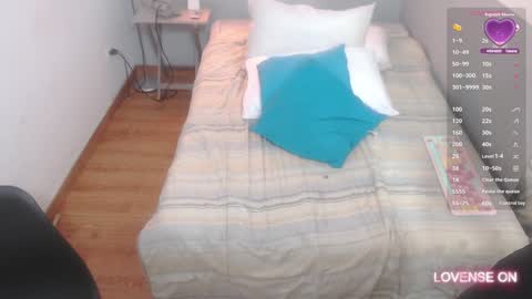 Daphne  online show from 01.30.25