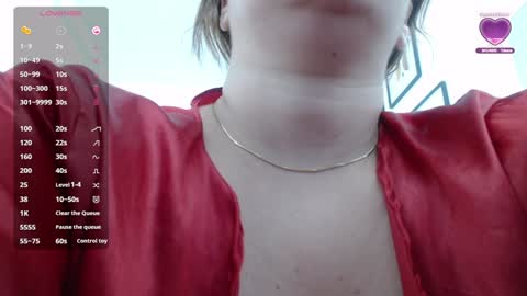 Daphne  online show from 02.01.25