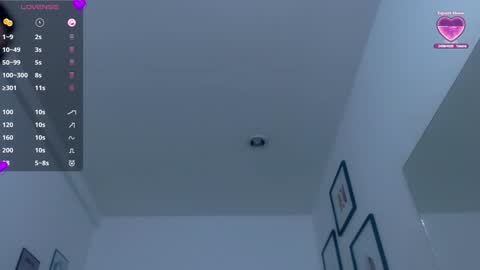 Daphne  online show from 02.05.25