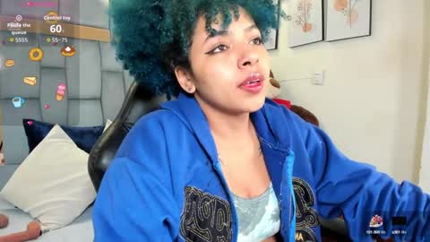 Snapshot of momo_ayasse chatting on 09.14.25 Momo online show from 09.14.25