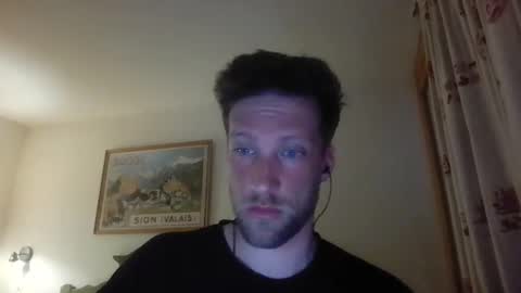 Snapshot of moms_little_monster chatting on 12.17.24 moms_little_monster online show from 12.17.24