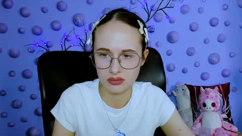 Mona  online show from 05.03.26