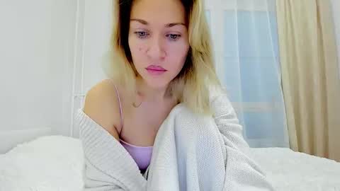 Mona online show from 12.05.25