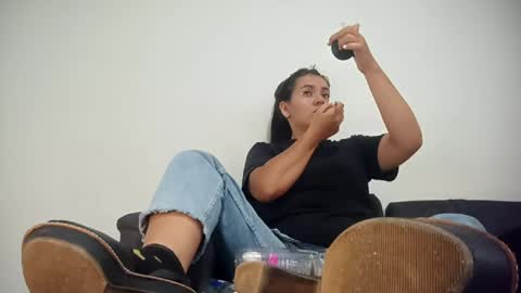 monaa_paloma online show from 06.04.26