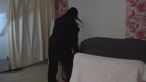 Monica online show from 02.28.25