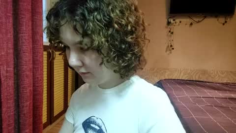 Hello world im Eva D glad to see u here all D online show from 03.11.26