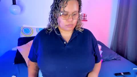 Snapshot of monica_bbw_ chatting on 01.31.25 aleja independent model online show from 01.31.25