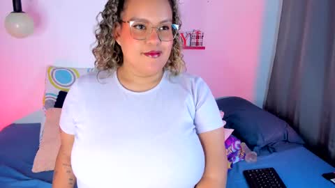 Snapshot of monica_bbw_ chatting on 02.16.25 aleja independent model online show from 02.16.25