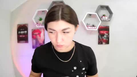 Snapshot of monica_sweets chatting on 09.09.25 sweet girl and shine body online show from 09.09.25