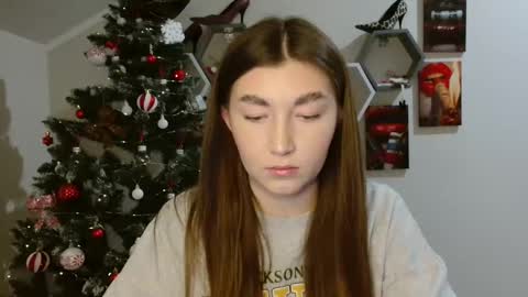 sweet girl and shine body online show from 11.25.25