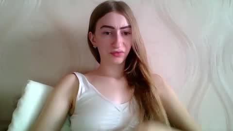 Snapshot of monica_tamayo chatting on 07.03.26 Monica online show from 07.03.26