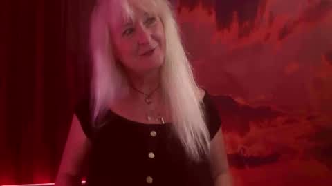 Snapshot of monicutex chatting on 09.16.25 Monika online show from 09.16.25