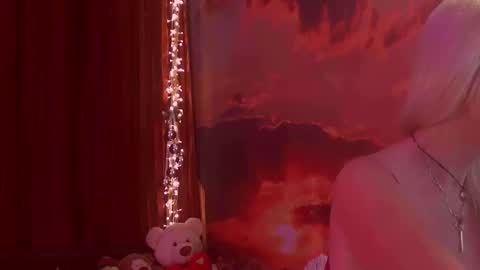 Snapshot of monicutex chatting on 12.01.25 Monika online show from 12.01.25