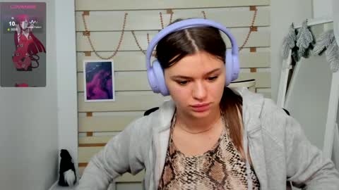 Snapshot of monika_youu chatting on 01.12.25 Monika online show from 01.12.25