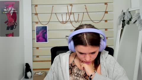 Snapshot of monika_youu chatting on 01.12.25 Monika online show from 01.12.25
