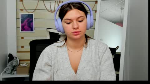 Snapshot of monika_youu chatting on 01.21.25 Monika online show from 01.21.25