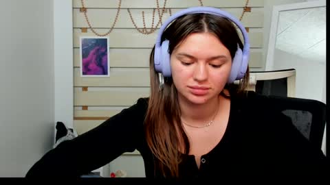 Snapshot of monika_youu chatting on 01.22.25 Monika online show from 01.22.25
