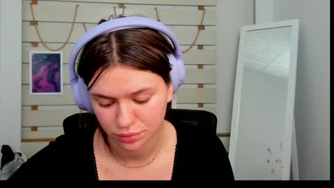 Snapshot of monika_youu chatting on 01.28.25 Monika online show from 01.28.25