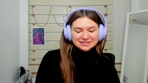 Snapshot of monika_youu chatting on 02.08.25 Monika online show from 02.08.25