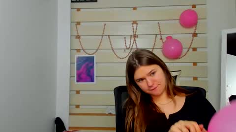 Snapshot of monika_youu chatting on 02.13.25 Monika online show from 02.13.25