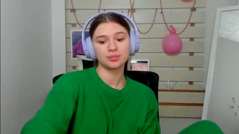 Snapshot of monika_youu chatting on 02.20.25 Monika online show from 02.20.25