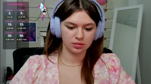 Snapshot of monika_youu chatting on 03.08.25 Monika online show from 03.08.25