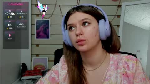 Snapshot of monika_youu chatting on 03.08.25 Monika online show from 03.08.25