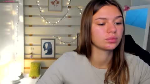 Snapshot of monika_youu chatting on 10.04.25 Monika online show from 10.04.25