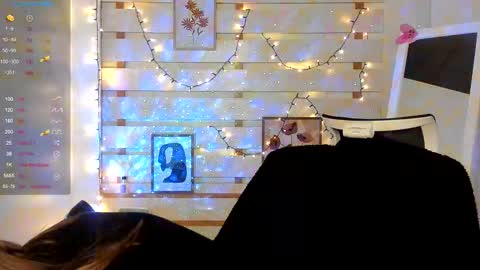 Snapshot of monika_youu chatting on 10.14.25 Monika online show from 10.14.25
