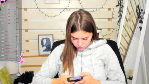 Snapshot of monika_youu chatting on 11.28.25 Monika online show from 11.28.25