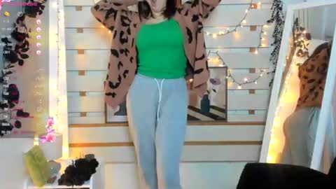 Snapshot of monika_youu chatting on 12.19.25 Monika online show from 12.19.25