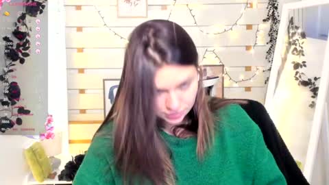 Snapshot of monika_youu chatting on 12.21.25 Monika online show from 12.21.25