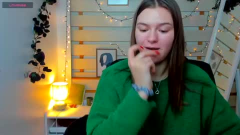 Snapshot of monika_youu chatting on 01.19.26 Monika online show from 01.19.26