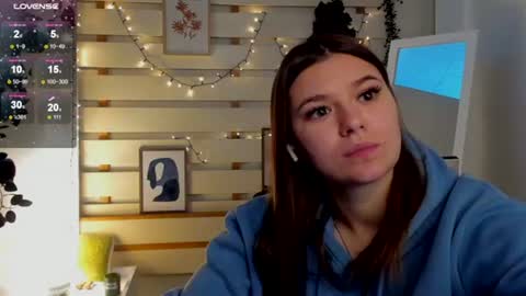 Snapshot of monika_youu chatting on 02.01.26 Monika online show from 02.01.26