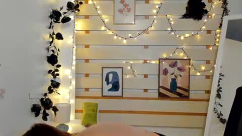 Snapshot of monika_youu chatting on 03.17.26 Monika online show from 03.17.26